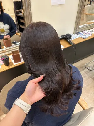 セミロング カラー しおり🍬 KOKORO🤍のヘアスタイル