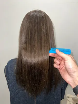 セミロング 荒木 ユウのヘアスタイル