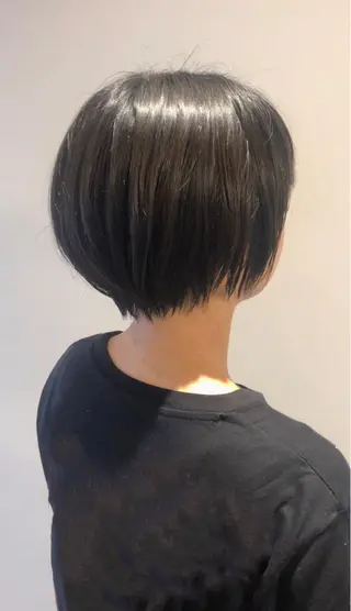 ショート 岩尾 萌々子のヘアスタイル