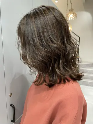 ミディアム カラー 狩野 羅夢のヘアスタイル