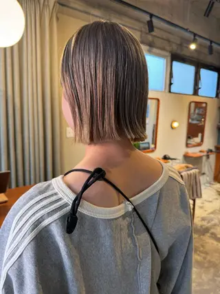 ショート muku / TAKUMIのヘアスタイル