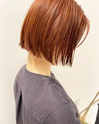 ミディアム stylist トモヤのヘアスタイル