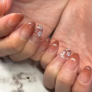 ネイル Blue daisy 栄本店のネイルデザイン