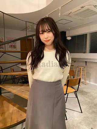 カラー 柏端 愛梨のヘアスタイル