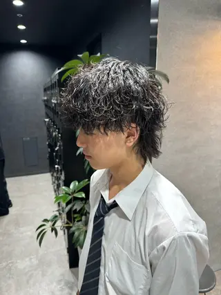 ショート カラー パーマ ヘアアレンジ メンズ スパイキー/フェザー /波巻き/かいとのヘアスタイル