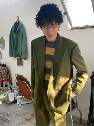 ショート パーマ メンズ qiie/ワンカラー インナーカラーのヘアスタイル
