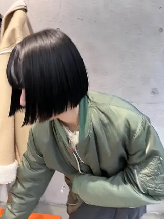 ショート Vicky オリーブ メンズカジュアルのヘアスタイル