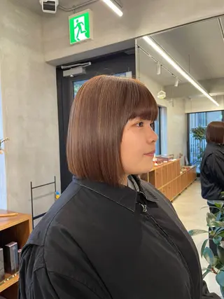 ミディアム 鶴井 美空のヘアスタイル