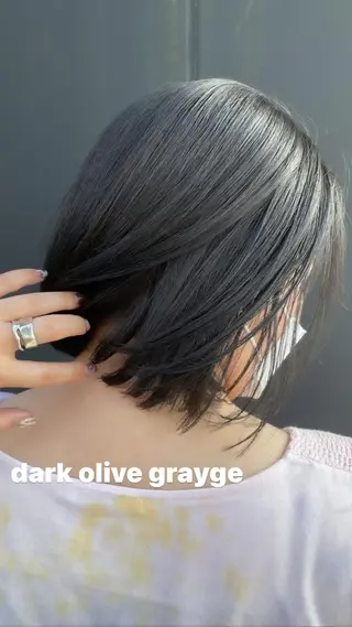 ショート カラー ヘアアレンジ アイブロウ ミニボブ/ブリーチ 🌈MISATOのヘアスタイル