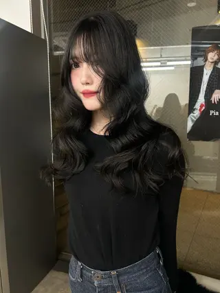 ロング レイカ /ハイトーンのヘアスタイル