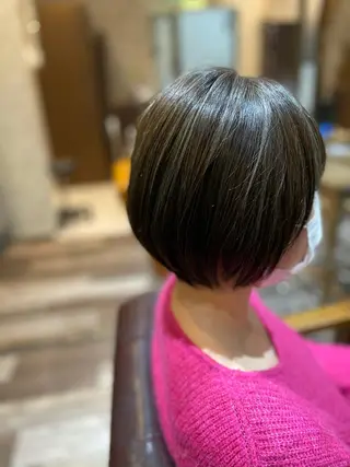 ショート カラー 平田 怜のヘアスタイル