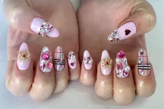 ネイル 💎🐰 saki. m 🐰💎のネイルデザイン