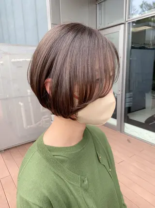 カラー 西本 由香のヘアスタイル