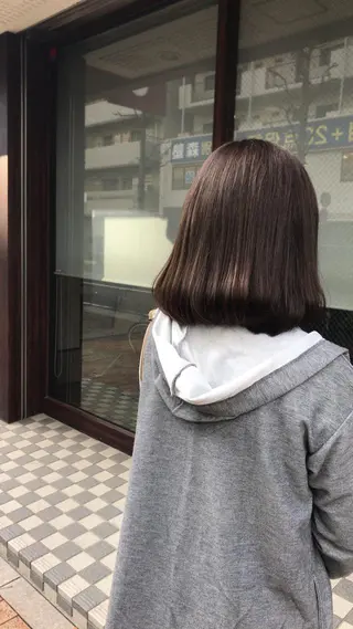 ミディアム カラー サプリームヘア 飯田みち瑠のヘアスタイル
