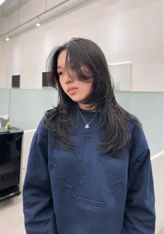 ロング ハイトーンカラー/ ケアブリーチのヘアスタイル