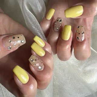 ネイル 里見 麗のネイルデザイン
