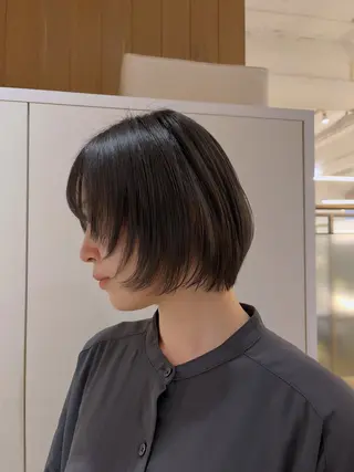 ショート あらいしほ /ダブルカラーのヘアスタイル