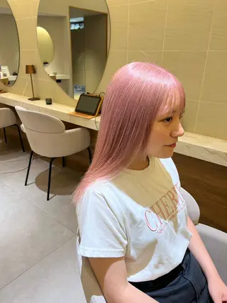 ロング カラー yiye shioriのヘアスタイル