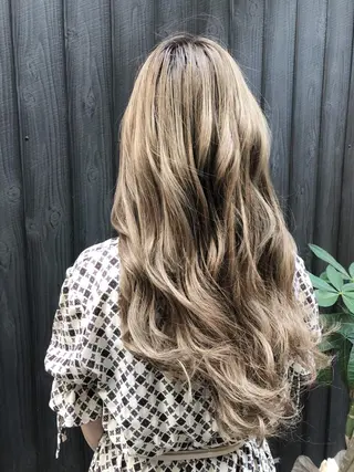 ロング カラー ヘアアレンジ Hair Make Salon ZEROのヘアスタイル