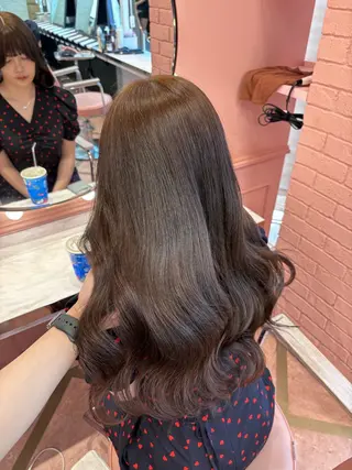 ロング カラー Su-chi-🧴 /ミルクティーカラーのヘアスタイル