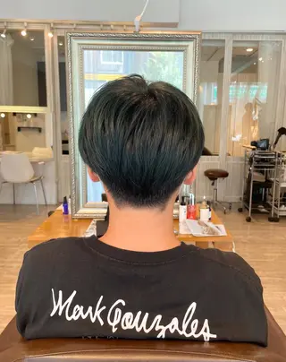 カラー メンズ 千野 優由のヘアスタイル