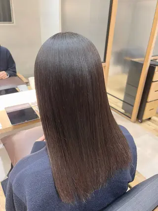 セミロング あらいしほ /ダブルカラーのヘアスタイル