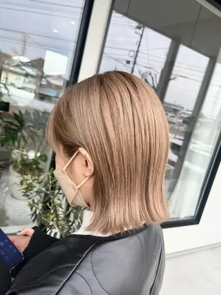 ミディアム 加藤 明香里のヘアスタイル
