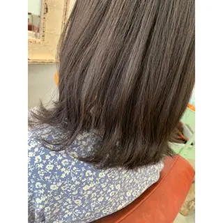 ミディアム カラー fio マナミのヘアスタイル