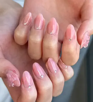 ネイル 新山 聖のネイルデザイン