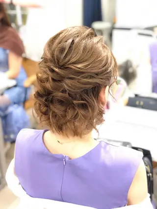 ミディアム laera 佐藤のヘアスタイル