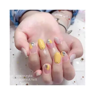 ショート ネイル 👑enen style👑のネイルデザイン