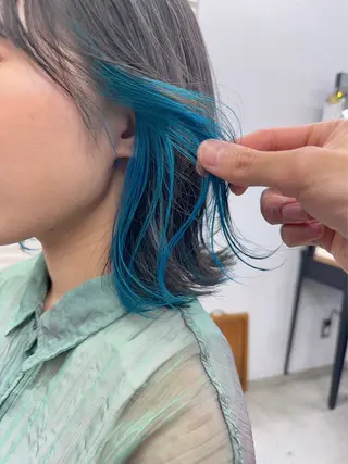 ミディアム カラー RYOSUKE ハイトーンのヘアスタイル