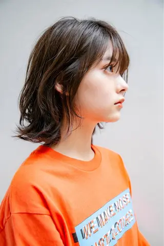 ミディアム カラー レイヤーと顔まわり 大好き❣️関口拓馬のヘアスタイル