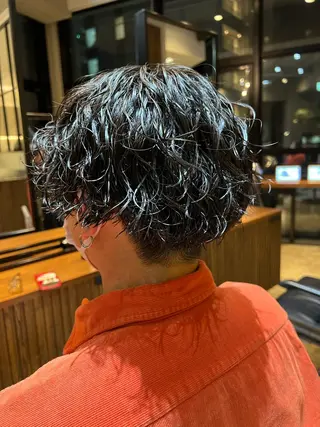 ショート パーマ メンズ 波巻きスパイラルパー マ/シャドウパーマ駿のヘアスタイル