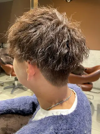ショート パーマ メンズ 透明感カラー& メンズアイブロウ専門のヘアスタイル