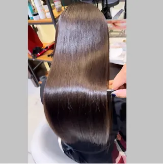 ロング SOLÉ所属・伊藤 準輝のヘアスタイル