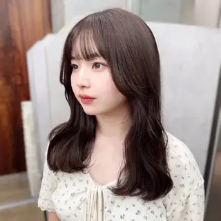 ミディアム カラー 盛れる顔周り /透明感/かりん🎀のヘアスタイル