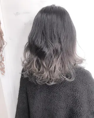 ミディアム カラー BOX mico.のヘアスタイル