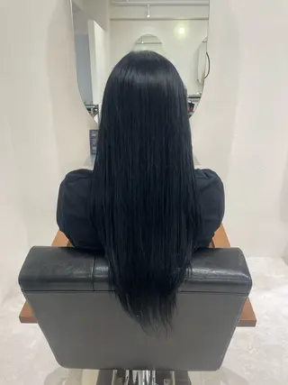 ロング カラー ヤスマル ミアカのヘアスタイル