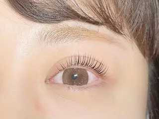 マツエク・マツパ サラバイ ニコットの眉毛・アイブロウイメージ