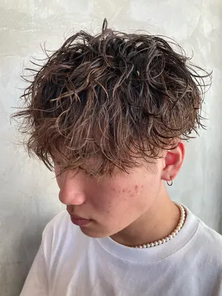 ショート パーマ メンズ 波巻きスパイラルパー マ/シャドウパーマ駿のヘアスタイル