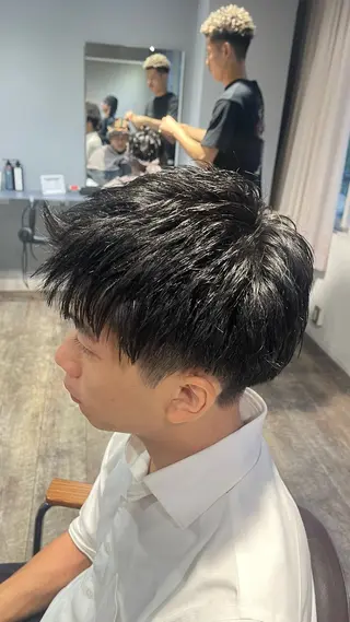 メンズ 大人男子の メンズパーマのヘアスタイル