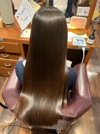ロング よしだ しおりのヘアスタイル
