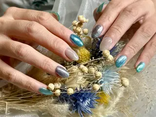 ネイル salon de 4H所属・小林 麻里のネイルデザイン