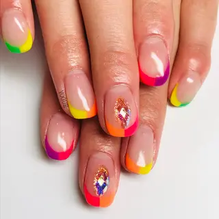 ネイル VOGUE ×SWANのネイルデザイン