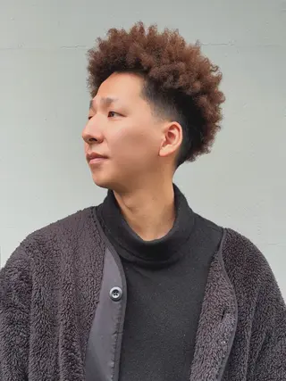 ショート パーマ メンズ 勝木 拓のヘアスタイル