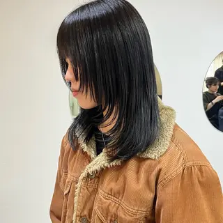 ミディアム カラー ボブ/透明感カラー /坂口恵梨子のヘアスタイル