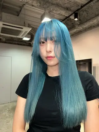 ロング カラー ハイトーン特化/和音 【デザインカラー】のヘアスタイル