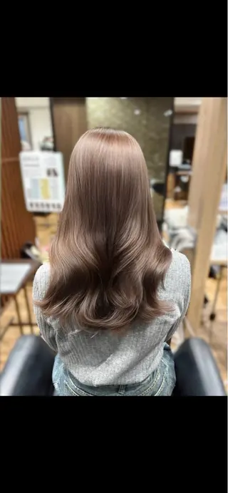 ロング ❤️‍🔥ベージュカ ラー❤️‍🔥まゆかのヘアスタイル