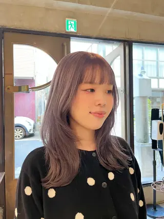 セミロング カラー 似合わせベージュ 🍯ayumi🍯のヘアスタイル